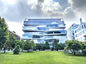 Henry R. Kravis Hall, building exterior, Columbia University Business School, Columbia University,