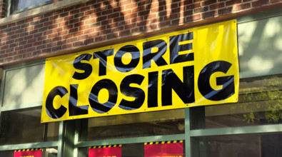 Store Closing sign, building exterior, Manhattan, New York City, New York, USA