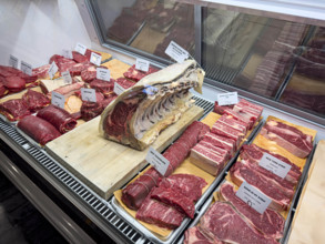 Raw meat display case, Dickson's Farmstand Meats, Chelsea Market, Chelsea, Manhattan, New York