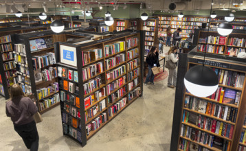 Customers in bookstore, Soho, Manhattan, New York City, New York, USA