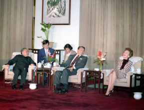 U.S. President Ronald Reagan and U.S. First Lady Nancy Reagan meeting with Chinese Chairman Deng