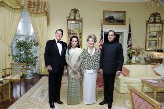 U.S. President Ronald Reagan and U.S. First Lady Nancy Reagan Indian Prime Minister Rajiv Gandhi
