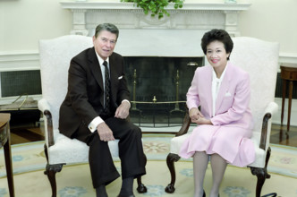 U.S. President Ronald Reagan meeting with President Corazon Aquino of The Philippines in the White