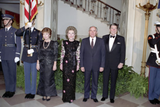 First Lady of the Soviet Union Raisa Gorbachev, U.S. First Lady Nancy Reagan, Soviet General