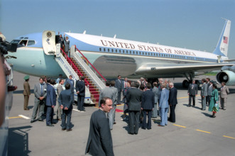U.S. President Ronald Reagan and U.S. First Lady Nancy Reagan arriving at Vnukovo Airport via Air