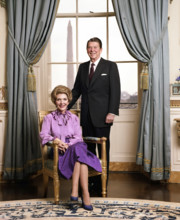 Official portrait of U.S. President Ronald Reagan and U.S. First Lady Nancy Reagan in White House