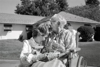 U.S. First Lady Nancy Reagan visiting her mother, Edith Davis, Phoenix, Arizona, USA, President