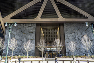 JPMorgan Chase office building, building exterior, Madison Avenue entrance, Manhattan, New York