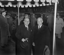 French President Vincent Auriol (foreground, left) and U.S. President Harry S. Truman (foreground,