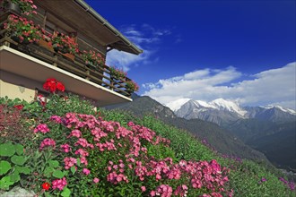 Chalet fleuri en Haute-Savoie