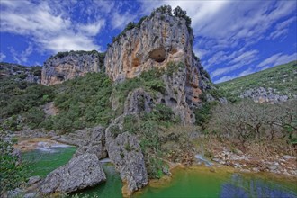 France, Gard(30) Lussan,  gorges naturelle creusées par les rivières le Merdéris et l'Aiguillon, le