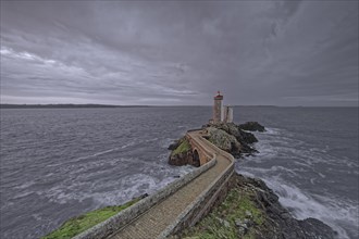France, Finistère(29) Plouzané, le phare du Petit Minou à l'entrée de la rade de Brest / France,