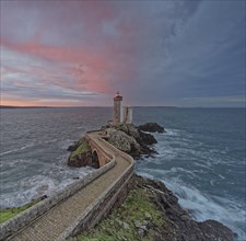 France, Finistère(29) Plouzané, le phare du Petit Minou à l'entrée de la rade de Brest / France,