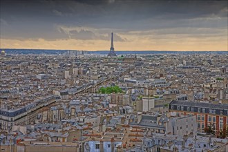 La Tour Eiffel et les toits de Paris