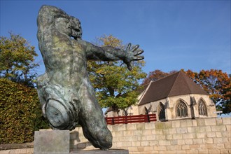 France, Normandie, calvados, caen, parc du chateau, sculpture d'antoine bourdelle, le guerrier sans jambe,