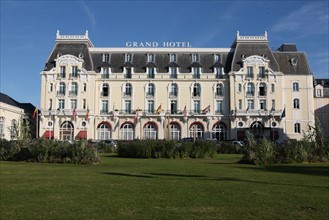 France, Basse Normandie, calvados, cabourg, grand hotel, marcel proust, festival du cinema romantique, groupe accor, pelouse,