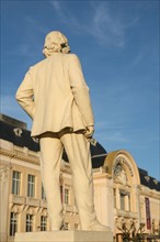 France, Normandie, calvados, cote fleurie, trouville sur mer, plage, statue Gustave Flaubert et casino barriere,