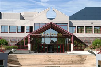 France, Haute Normandie, eure, evreux, le Cadran, palais des congres, architecture contemporaine, salle de spectacles,