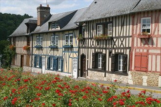 France, Haute Normandie, eure, le bec hellouin, maisons du village, colombage, pans de bois,