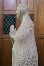 France, Haute Normandie, eure, Ecouis, collegiale Notre Dame nef, eglise, statue de Marie l'Egyptienne (14e siecle)