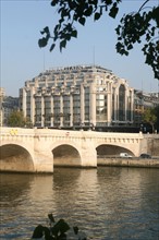 France, Paris 1e, Pont Neuf, samaritaine, grand magasin, architecture art deco, Seine,