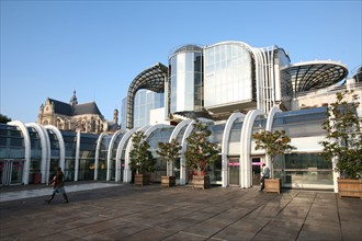 France, Paris 1e, les halles, forum des halles, commerces, immeubles