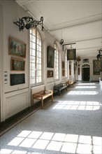 France, Paris 3e, le marais, hotel particulier, hotel Carnavalet, musee carnavalet, salle des enseignes, fenetres,