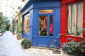 France, colored stores