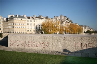 France, Paris 4e, ile de la cite, square de l'ile de France, memorial victimes de la deportation, shoah, seconde guerre mondiale,