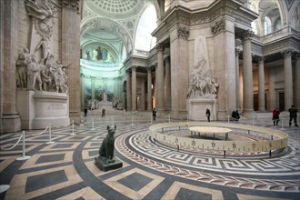 France, Paris 5e, pantheon, sous la coupole, le pendule de foucault, voutes,