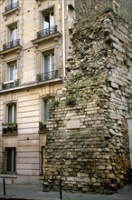 France, Paris 5e, rue clovis, vestiges de la muraille de philippe auguste, archeologie, histoire medievale,