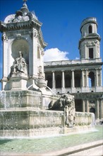 France, Paris 6e, saint sulpice, fontaine dite des 4 points cardinaux car aucun des 4 personnages ne fut cardinal, lions,