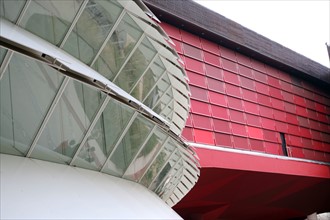 France, paris 7e, musee du quai branly, arts premiers, architecte jean nouvel,