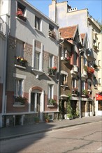 France, Paris 13, cite Floreale, petites maisons autour de la rue Brillat Savarin, vegetation,