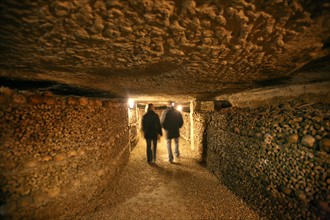 France, Paris 14e, catacombes, (entree place Denfert Rochereau), ossements, souterrain, -