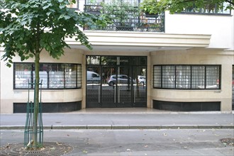 France, Paris 14e, studio raspail
216 bd raspail, architecture art deco, trottoir,