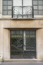 France, Paris 14e, Montparnasse, architecture art deco, 9 rue Delambre, detail porte,