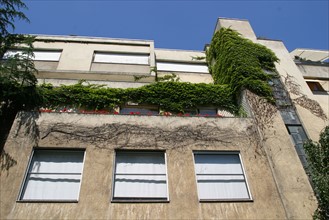 France, Paris 16e, rue Mallet Stevens, rue lotie par l'architecte rob mallet stevens, rue privee, hotel particulier, art deco,