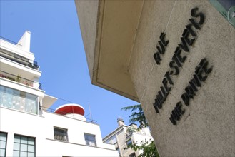 France, paris 16e, 10 rue Mallet Stevens, rue lotie par l'architecte rob mallet stevens, detail entree de la rue privee, hotel particulier, art deco,