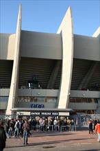 France, Paris 16e, stade du parc des princes un jour de match du psg, architecte roger taillibert,