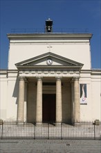 France, Paris 17e, quartier des Batignolles, eglise sainte marie des Batignolles, portique a colonnes,