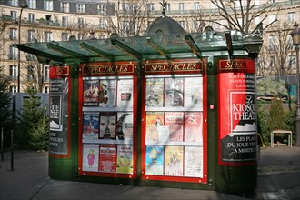 France, Paris 17e, place des ternes, kiosque theatre, location derniere minute,