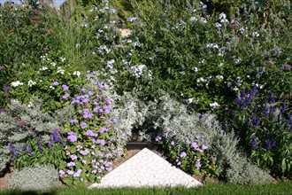 France, Paris 19e, parc de la butte du chapeau rouge, boulevard d' algerie, jardin public,