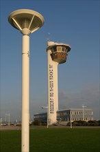 France: Normandie, Seine Maritime, le havre, avenue clemenceau, lampadaire, tour de la capitainerie, vigie, front de mer,