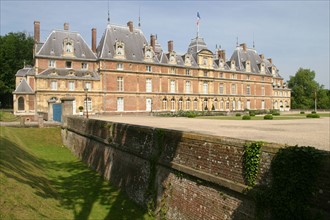 France, Haute Normandie, Seine Maritime, Eu, chateau, cour d'honneur, hotel de ville, mairie,
