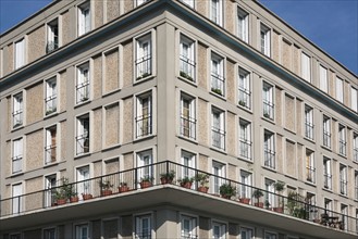 France: Normandie, Seine Maritime, le havre, architecte auguste perret, detail habitat, appartements, fenetres, beton, balcon,