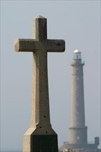 France, Basse Normandie, Manche, Cotentin, cap de la hague, goury, phare de goury, croix du vendemiaire,