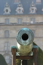 France, Paris 7e, les invalides, musee de l'armee, canons, guerre,