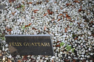 France, Paris 20e, cimetiere du pere Lachaise, sepulture tombe de Felix Guattari