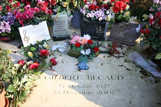 France, Paris 20e, cimetiere du pere Lachaise, sepulture Gilbert Becaud